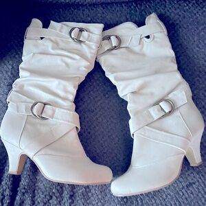 New Women’s size 10 boot